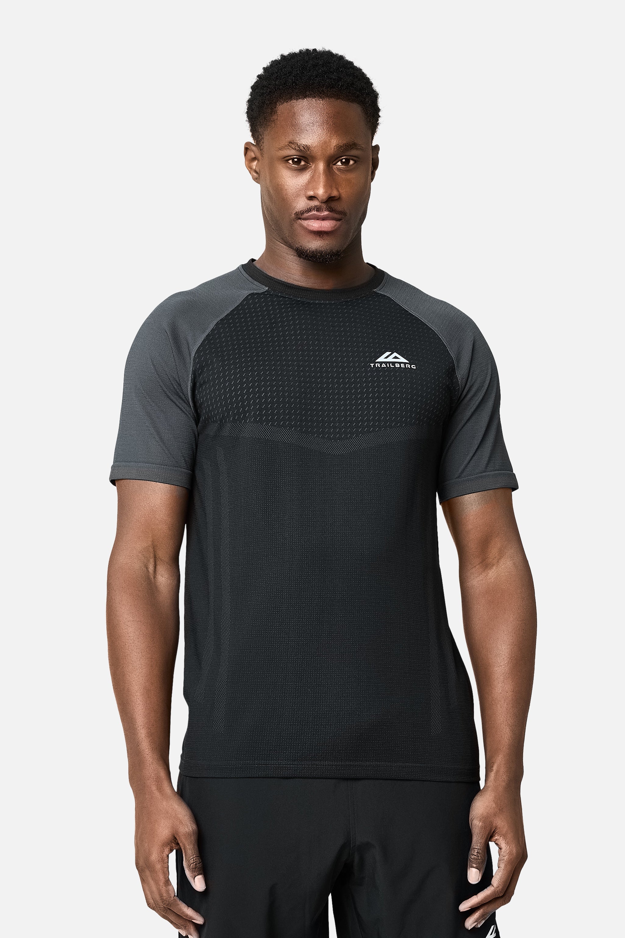 Rapid Dash Seamless Tee - Black/Volcano Grey