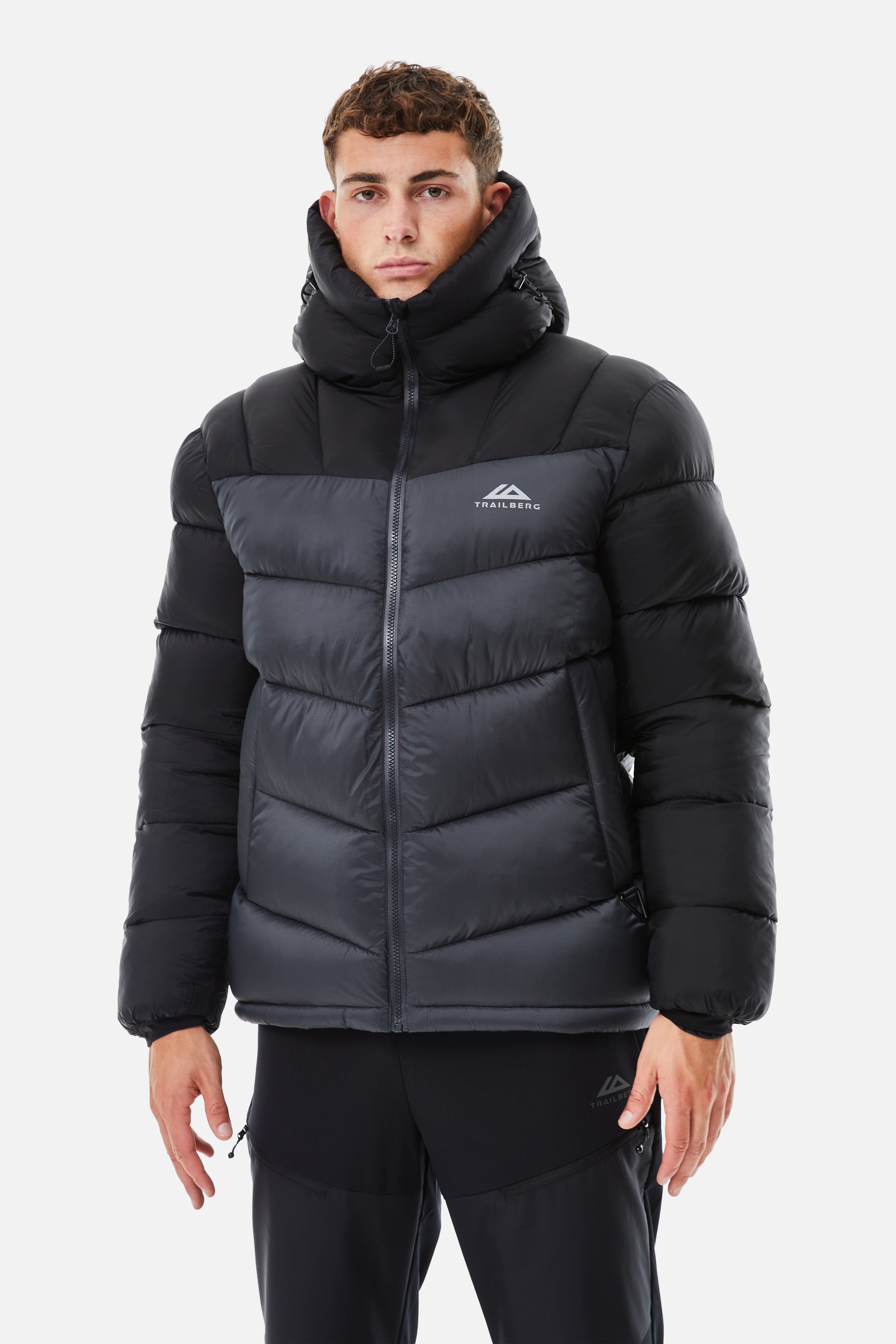 Alpina Insulated Jacket - Black/Volcano Grey