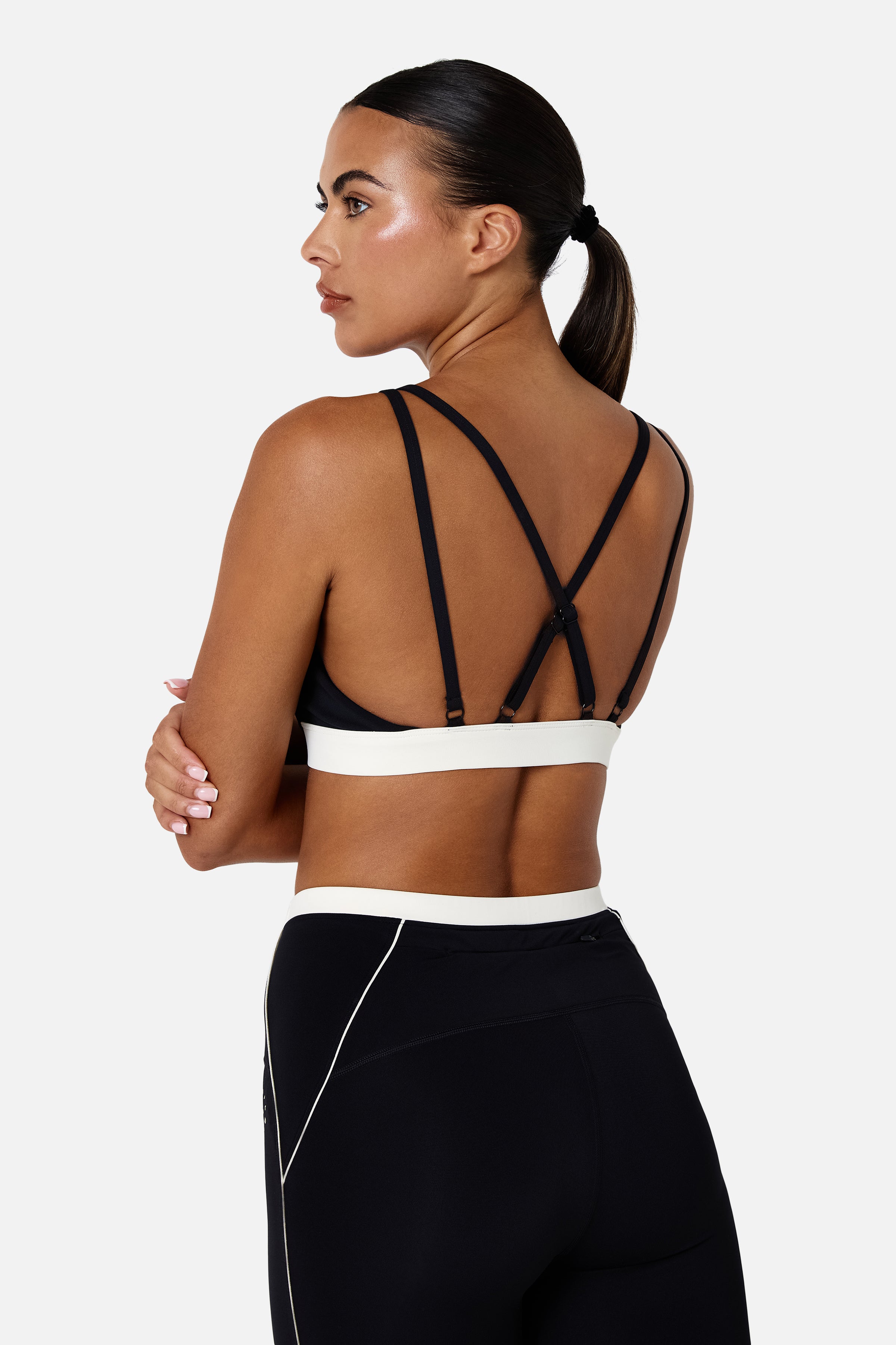 Womens Ignite Sports Bra - Black/Candlelight White