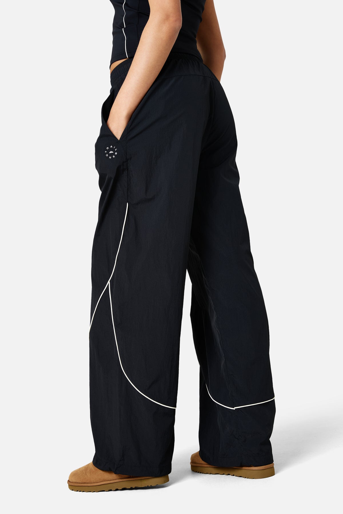 Womens Ignite 2.0 Woven Pant - Black/Candlelight White
